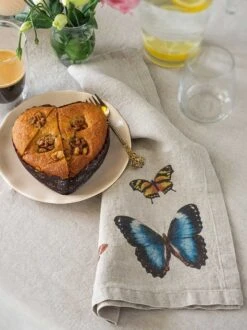 Oldenhof Flying Butterflies Servet 45 X 45 Cm Linnen 6 Stuks -Winkel Voor Keukenbenodigdheden linoroom napkins butterflies vertical lr 4